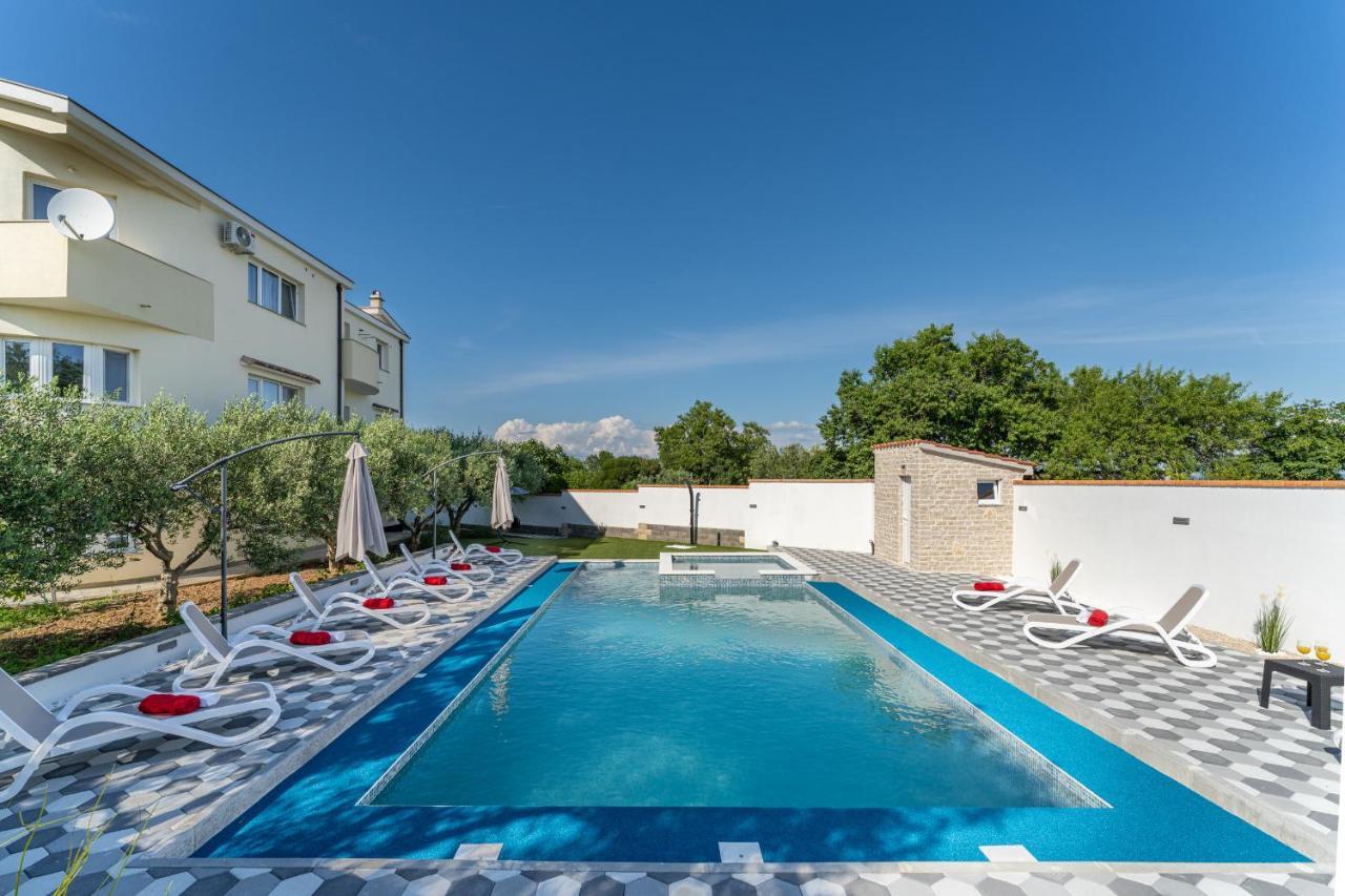 Apartman David S Bazenom Podusje Zewnętrze zdjęcie